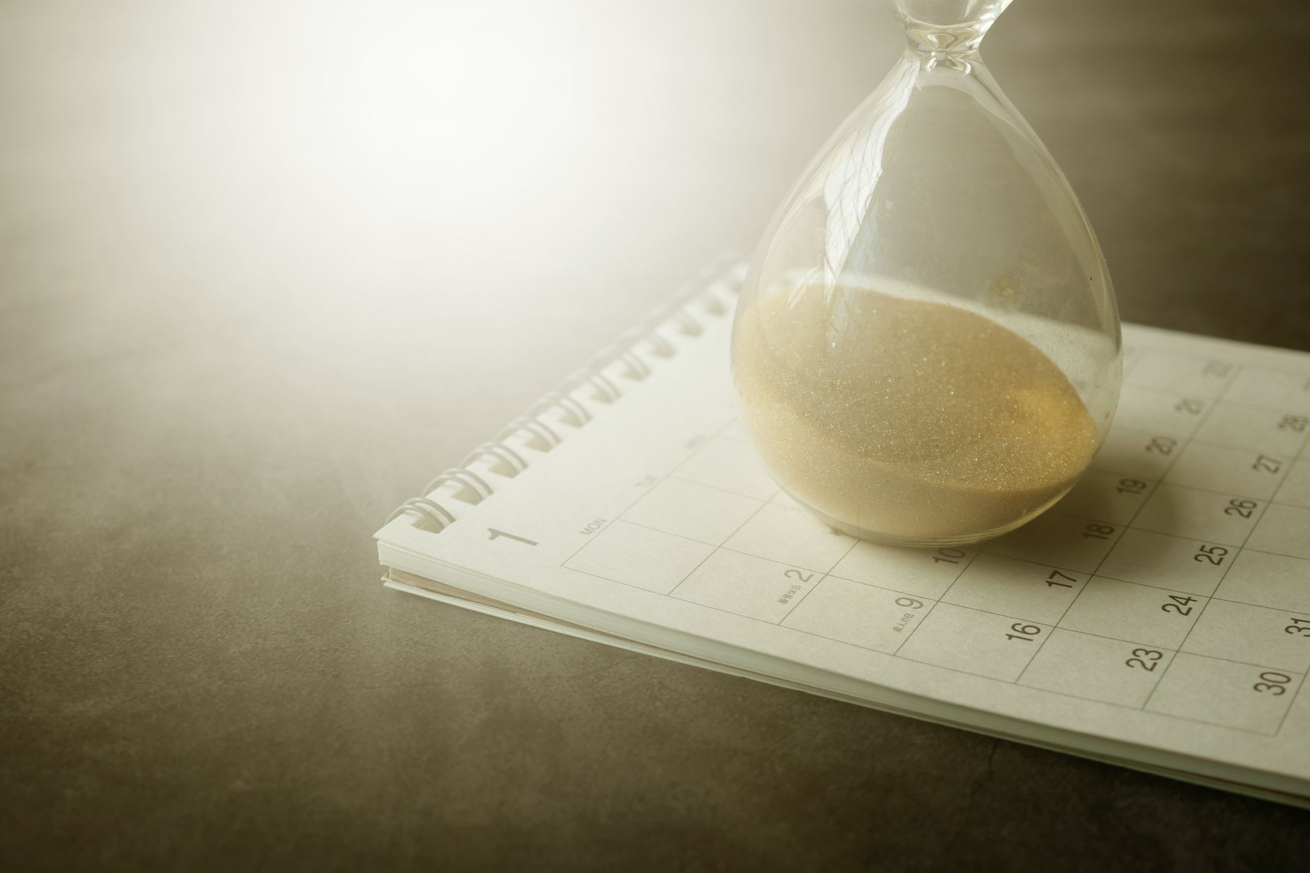 Unmasking the Procrastinator's Paradox: Why We Wait Until the Last Minute
